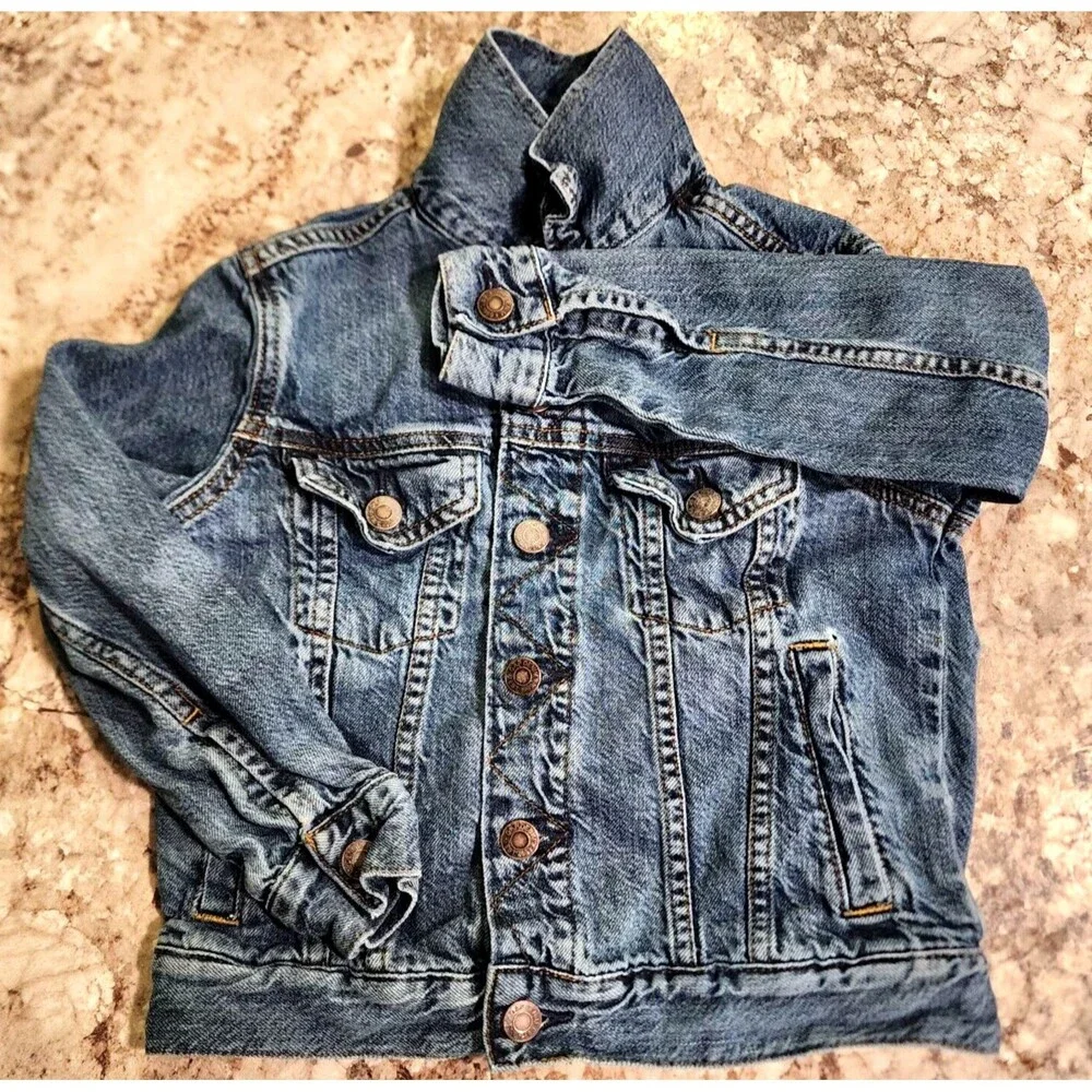 Gap Denim Medium Wash Girl’s Jacket Size Small (6/7)